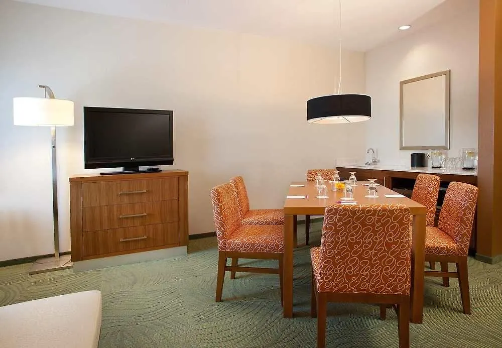 Отель Springhill Suites By Marriott Las Vegas Convention Center